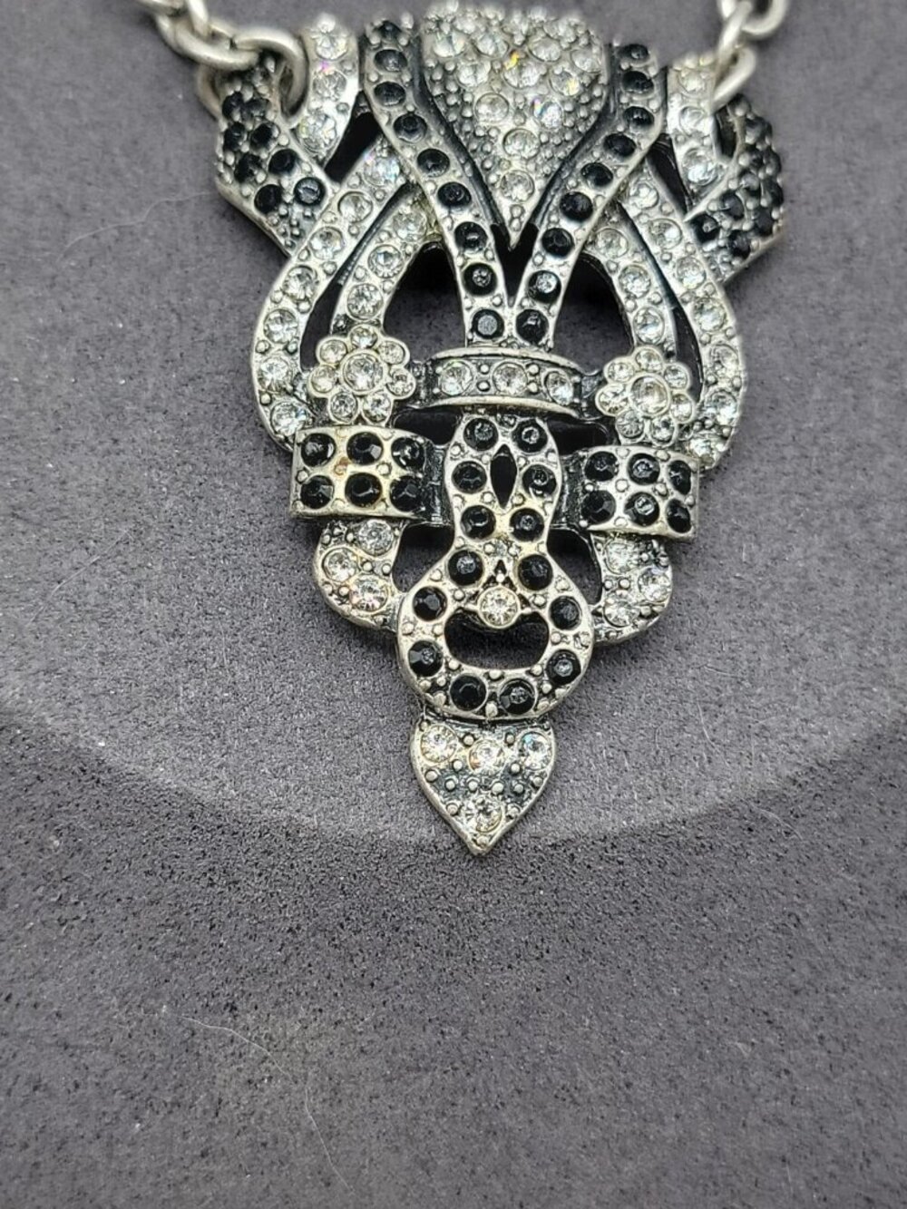 Mark. By Avon Black White Rhinestone Pendant Necklace Vintage 18" Silver Tone - Picture 8 of 11